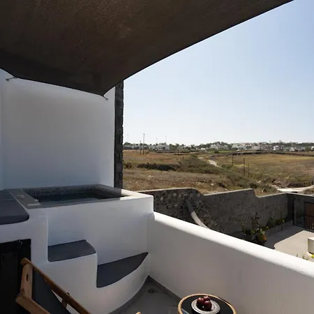 Santa Mar Eco Aparthotel Karterados (Santorini)