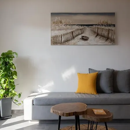 Santa Mar Eco Suites Karterados (Santorini)