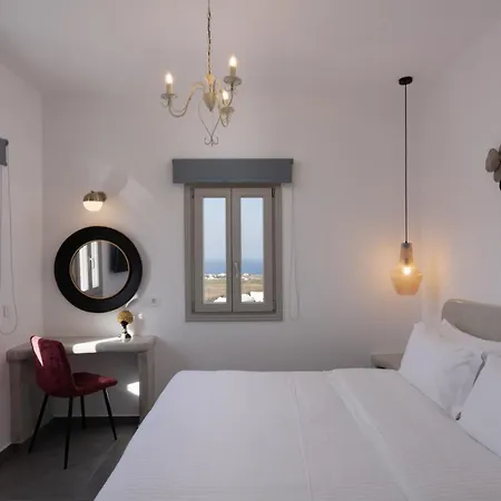 Santa Mar Eco Suites Karterados (Santorini)